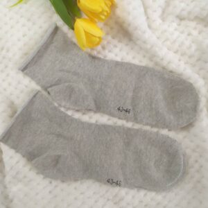 Bezuciskowe zakostki męskie.