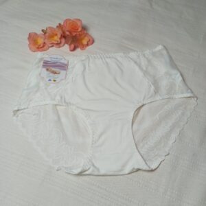 Damskie figi z viscozy - kolor ecri rozmiar XL.