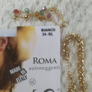 Eleganckie pończochy samonośne.