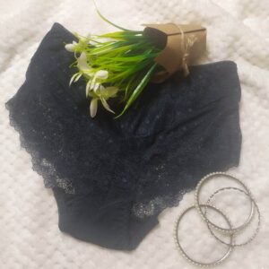 Figi w kolorze ciemnej zieleni