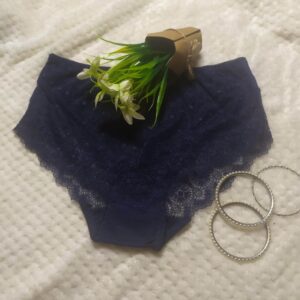 Figi w kolorze granatowym