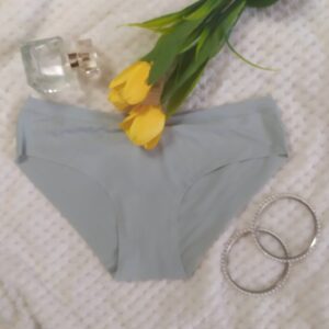 Majtki laserowo cięte.