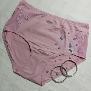 Majtki damskie - duży rozmiar.