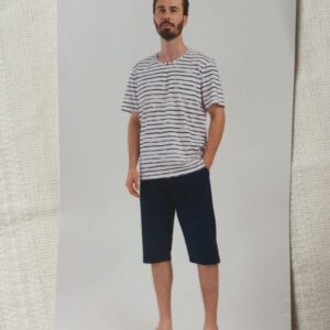 Piżama męska z krótkim rękawem.