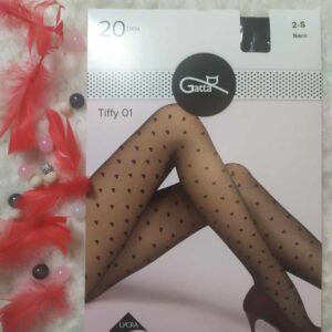 Rajstopy w serduszka.