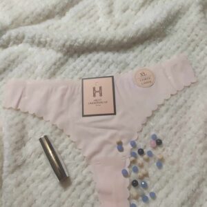 Stringi laserowo cięte.