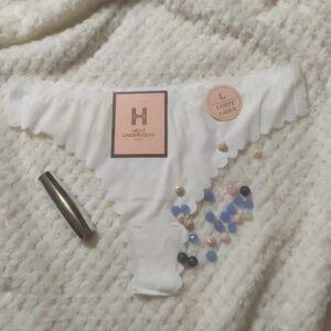 Stringi laserowo cięte.